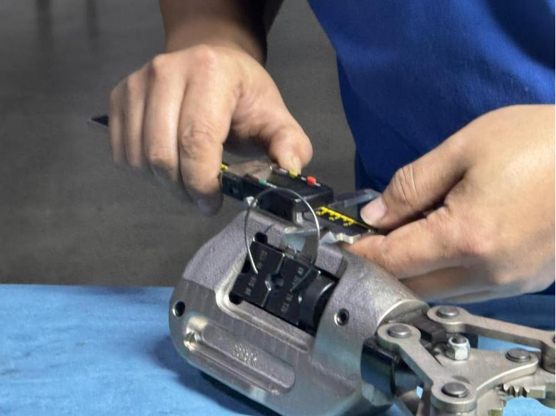 以时光淬炼品质 用匠心点亮未来 以时光淬炼品质 用匠心点亮未来